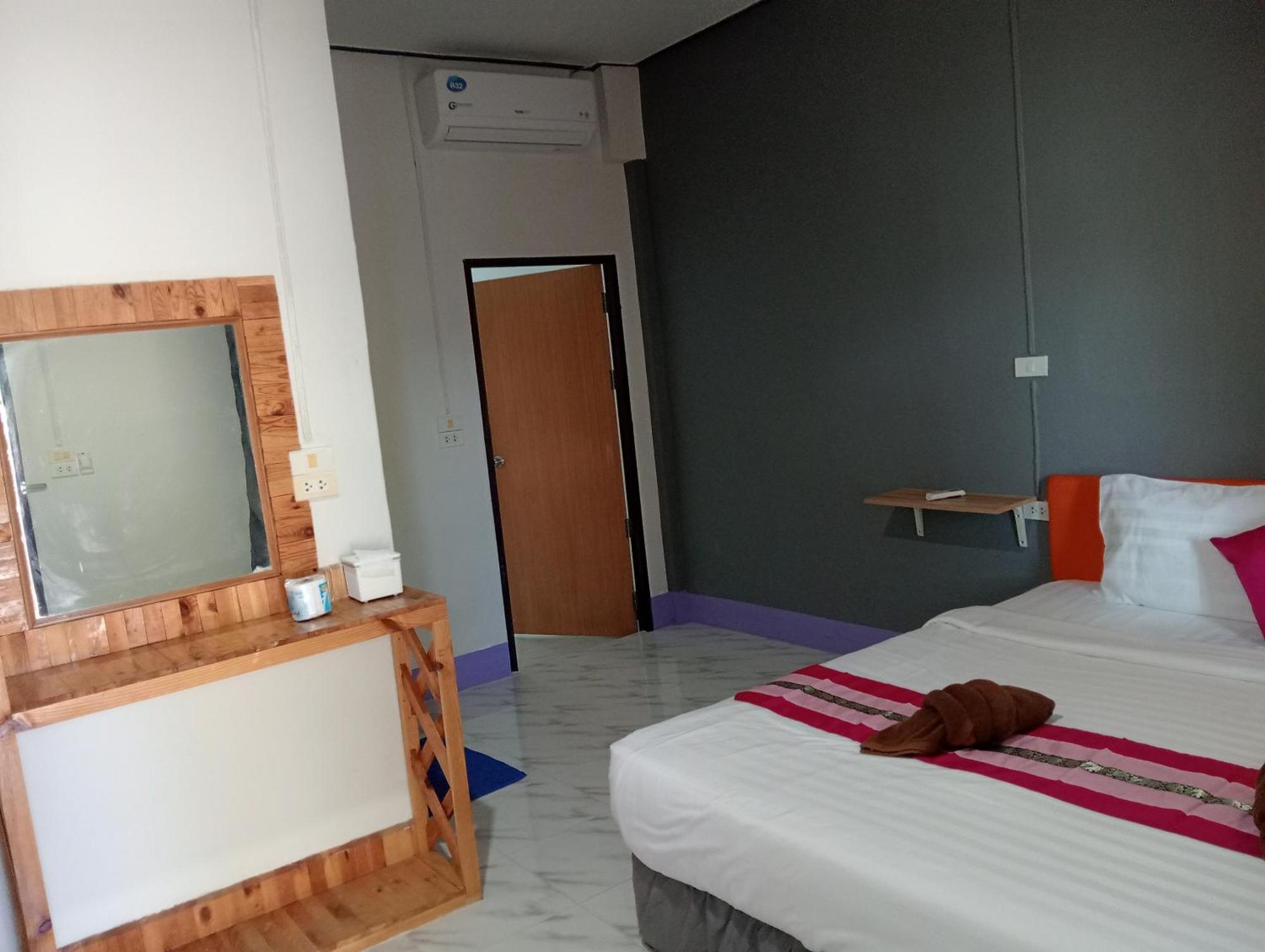 Lanta Beautiful Beach House Koh Lanta Room photo