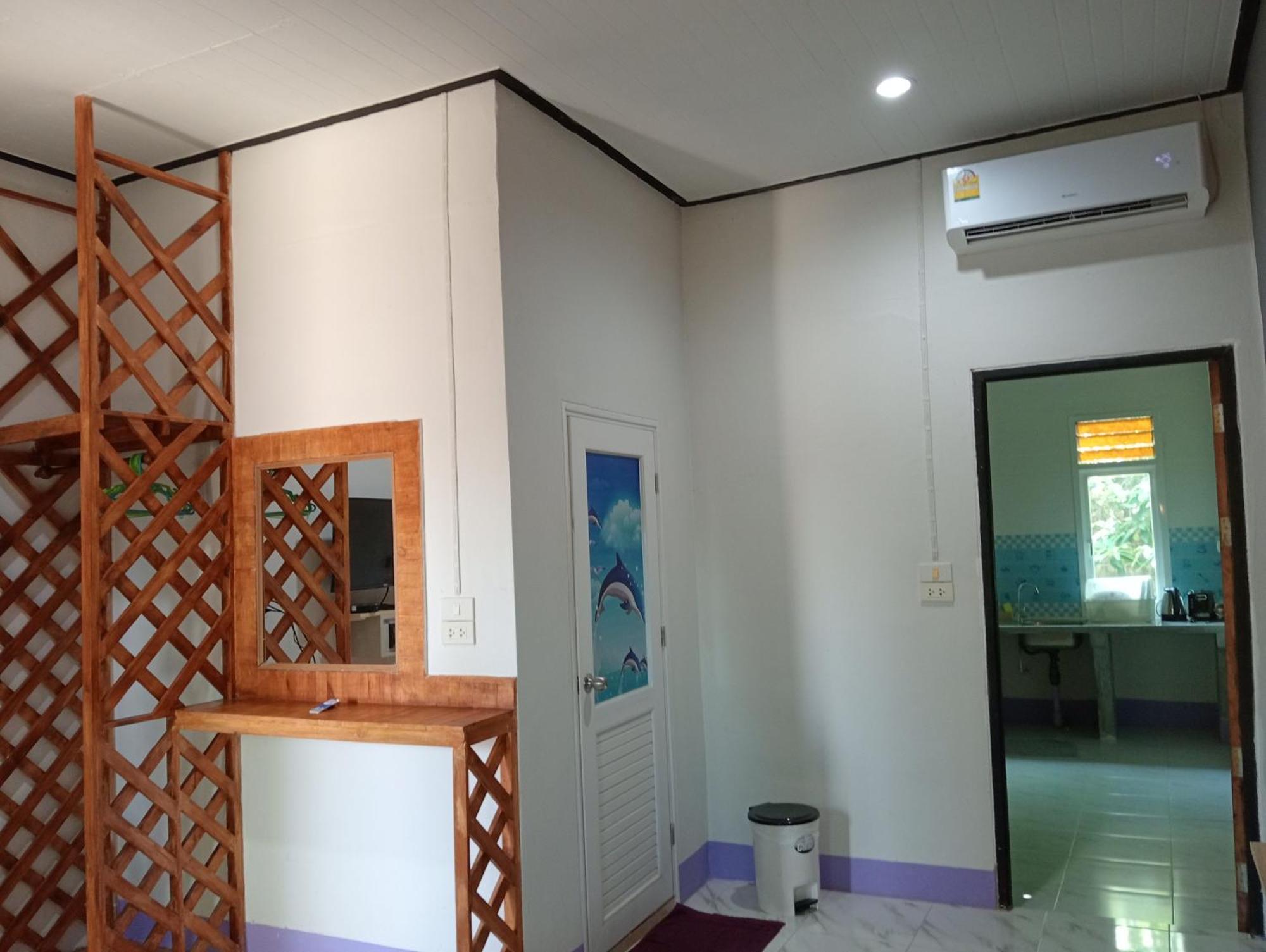 Lanta Beautiful Beach House Koh Lanta Room photo